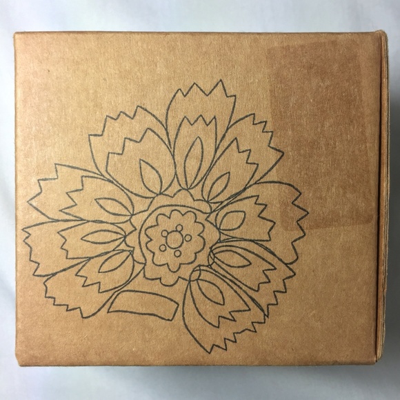 NEW Vegan Soy Pillar Candle w Real Herbs - All Natural Luxury - Picture 5 of 6